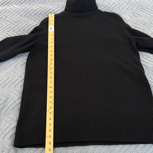 Zara Oversized Black Turtleneck Sweater - Picture 5 of 9